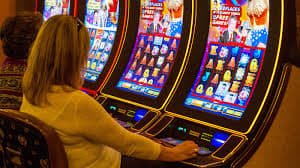 Antarmuka platform kck slot menampilkan pasar sportsbook Liga 1 dan meja dealer langsung